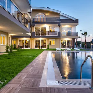 Lara Homes Turkije